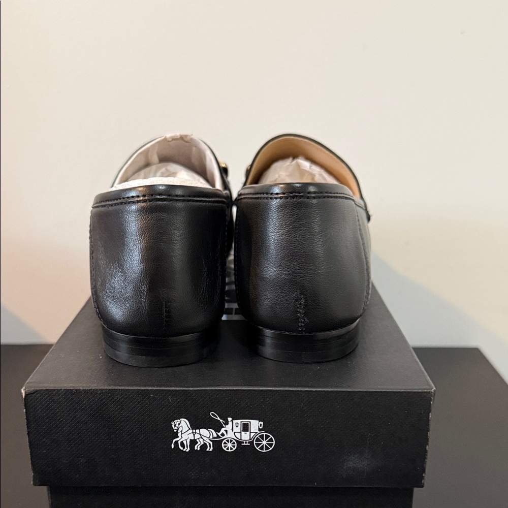 Coach Haley Leather Loafer in Black. Size 7 - Picture 6 of 8